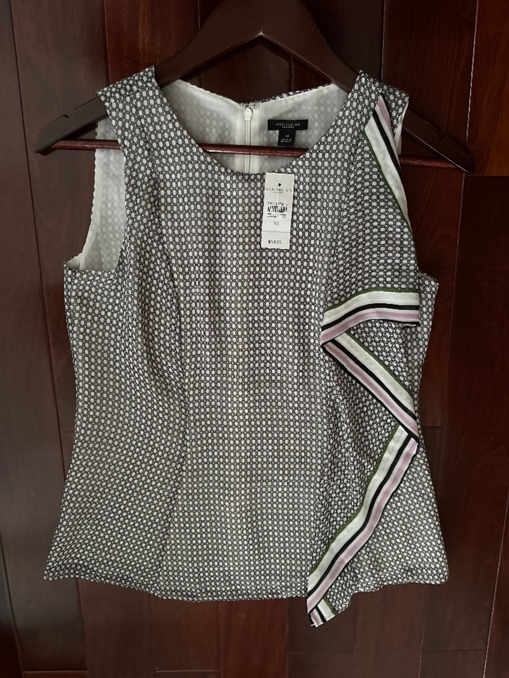 ANN TAYLOR Factory Lined Sleeveless Pink White Black Detail Zipper Size XS NWT